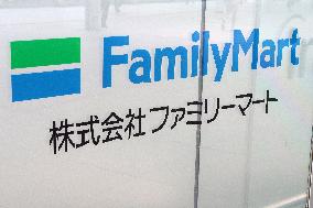 Family Mart